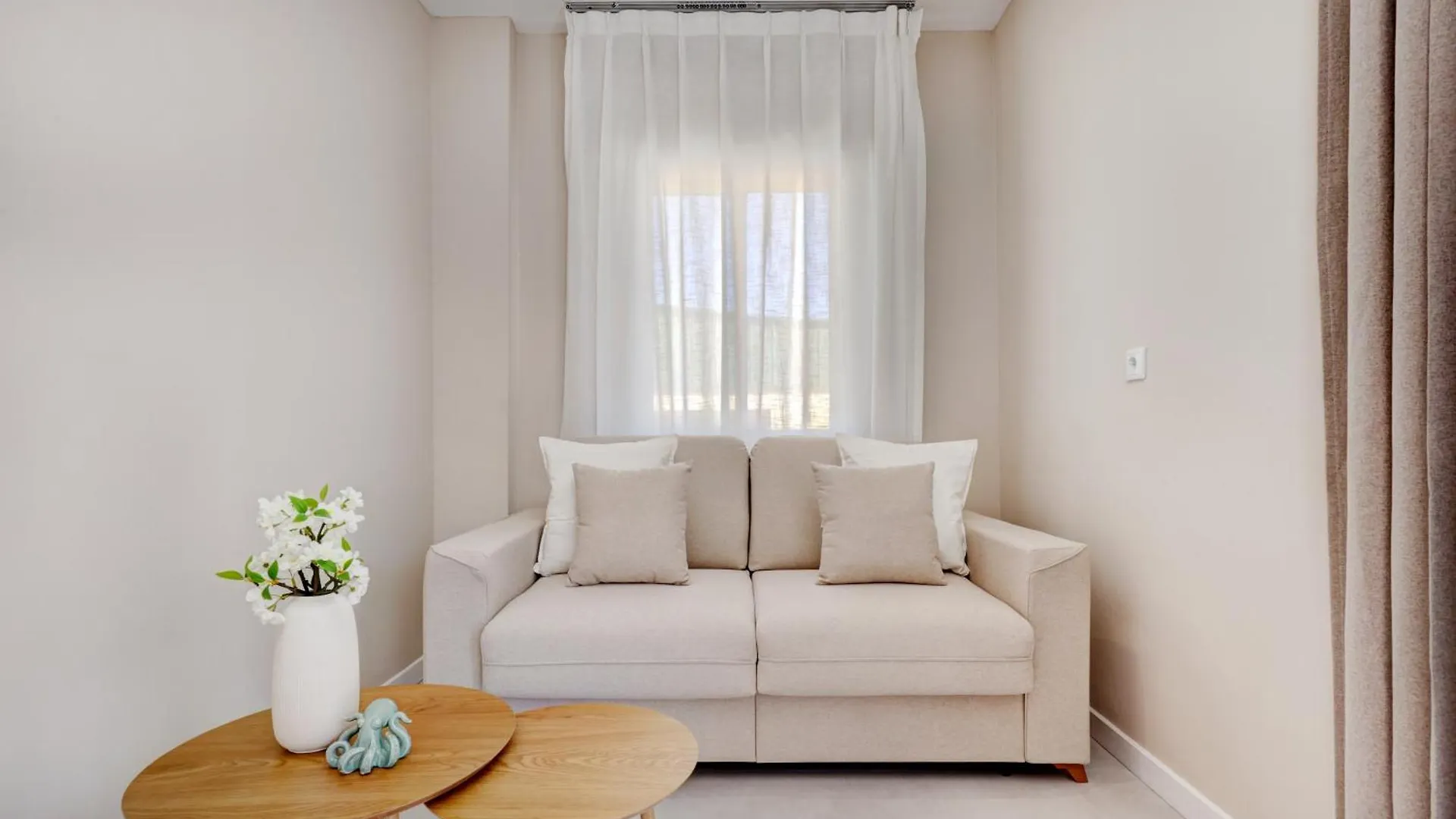 Hostal Puerta Almar Estepona Guest house