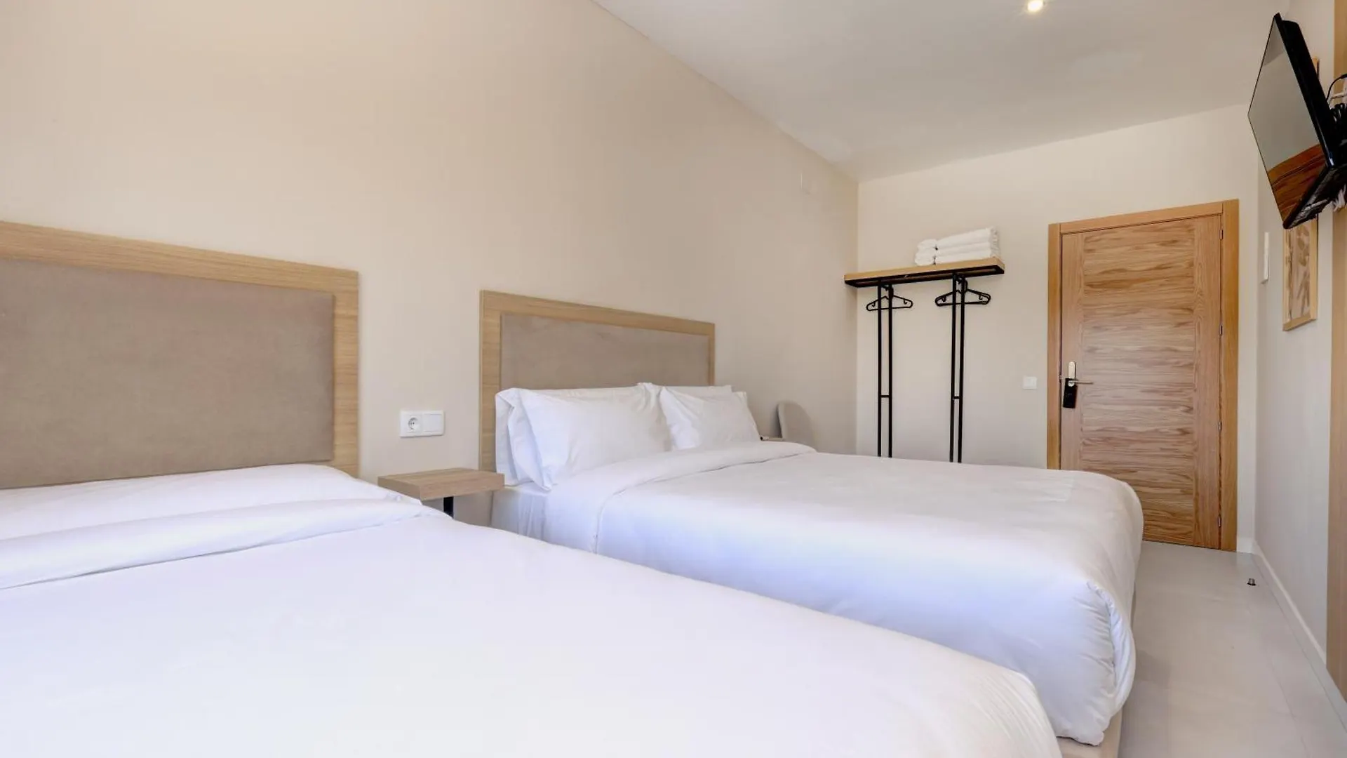 Hostal Puerta Almar Estepona Guest house