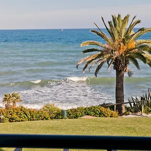 Clarisa Estepona
