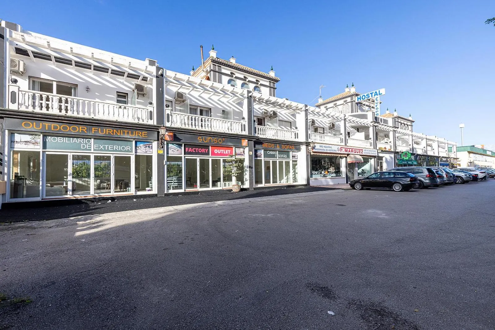 Hostal Puerta Almar Estepona