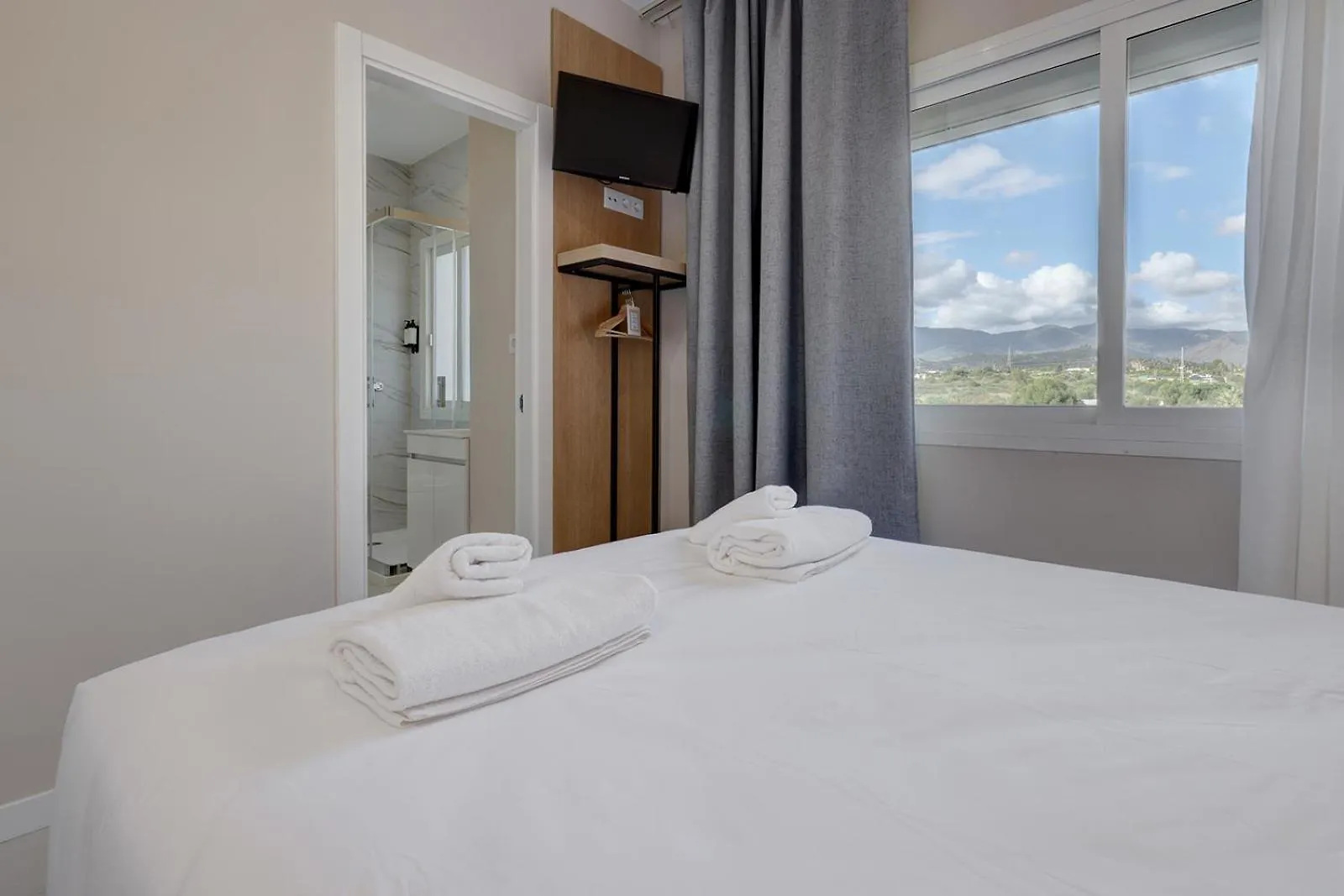 Hostal Puerta Almar Estepona Guest house