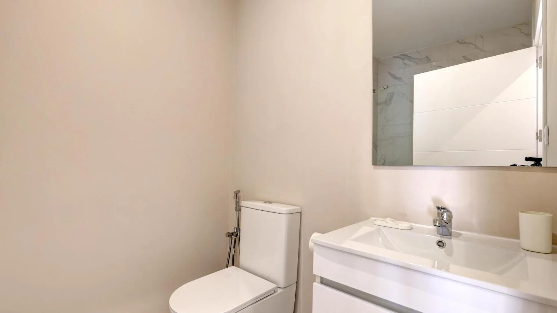 Guest house Hostal Puerta Almar Estepona Spain